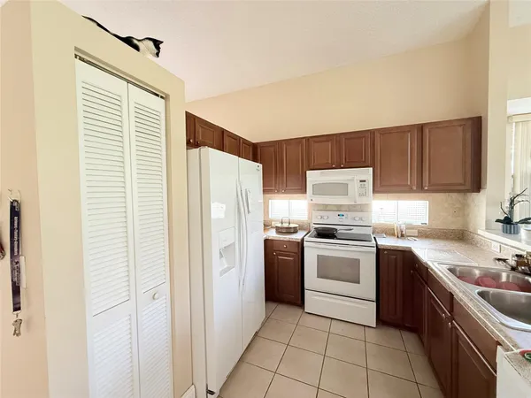 $3,200 | 4965 Southwest 153rd Avenue, Davie, FL 33331