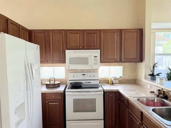 $3,200 | 4965 Southwest 153rd Avenue, Davie, FL 33331