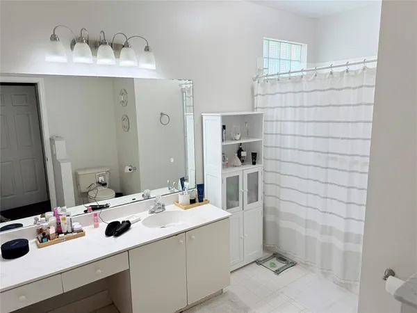 $3,200 | 4965 Southwest 153rd Avenue, Davie, FL 33331