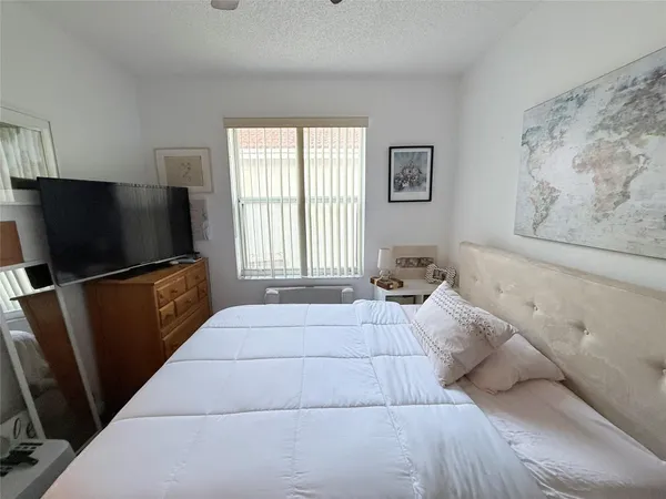 $3,200 | 4965 Southwest 153rd Avenue, Davie, FL 33331