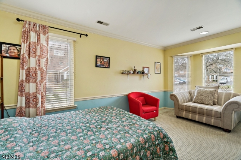 118 Coppertree Court Edison, NJ 08820 - Photo 14 of 38