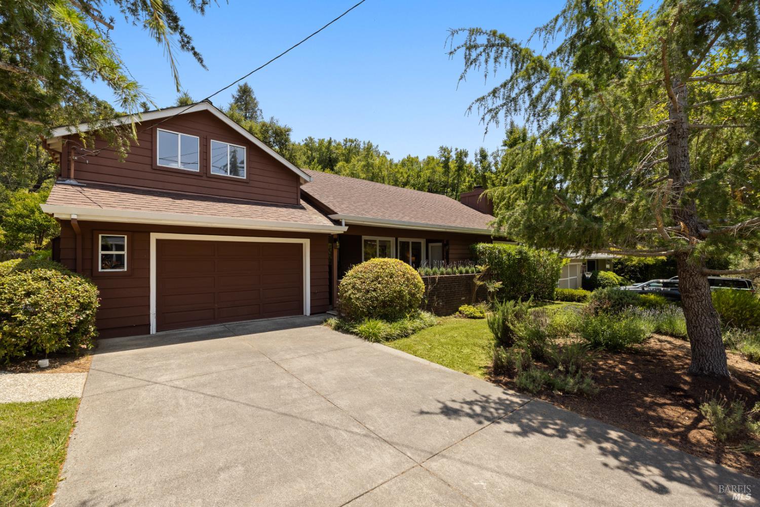34 Manor Road Kentfield, CA 94904 - Photo 1 of 1 Gallery Image 1