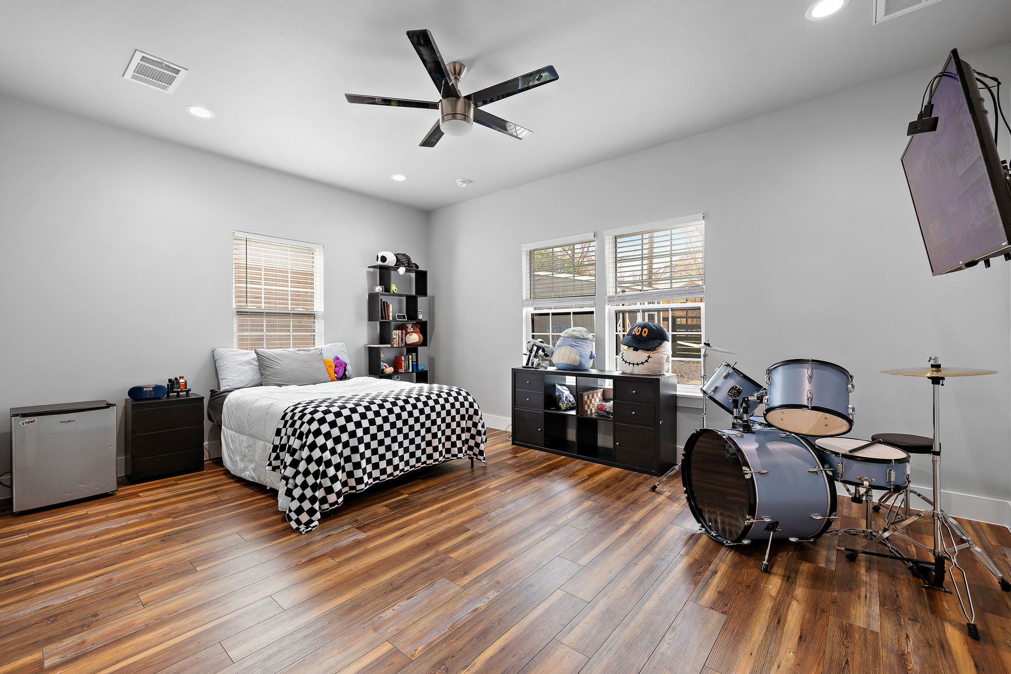 611 Elliott Street Taylor, TX 76574 - Photo 18 of 29
