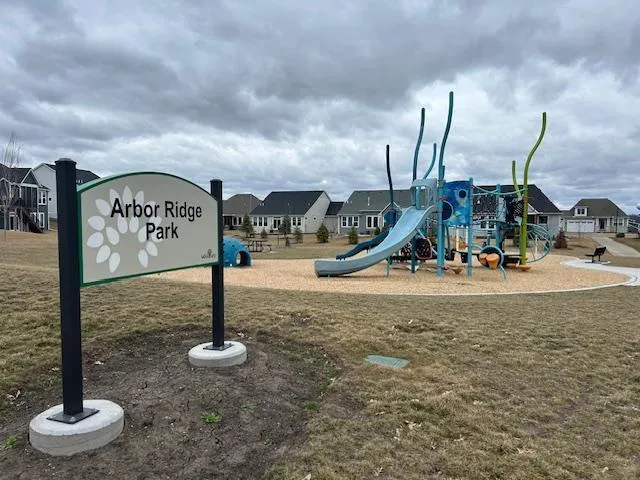 $964,365 | 4097 Arbor Drive, St. Paul, MN 55129