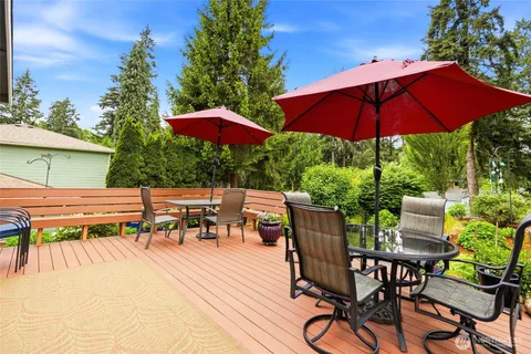 $1,185,000 | 236 Southwest 166th Place, Normandy Park, WA 98166