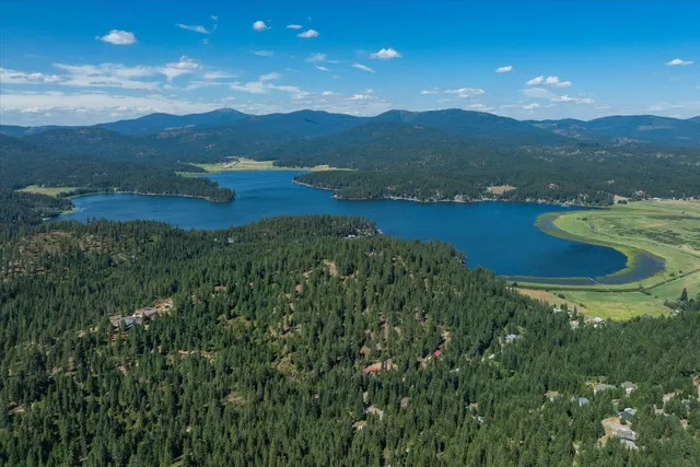 $1,500,000 | 21620 East Lakeview Road, Newman Lake, WA 99025