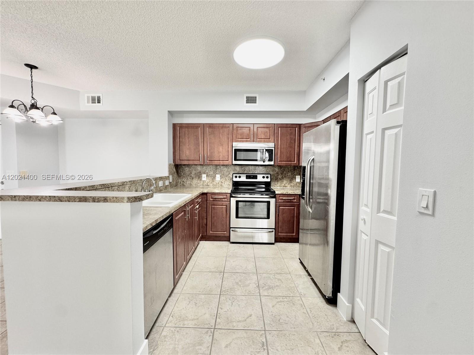 7940 North Nob Hill Road, Unit 108 Tamarac, FL 33321 - Photo 6 of 25