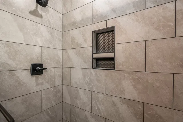 $384,900 | 156 Grand Oak Circle, Pendleton, SC 29670