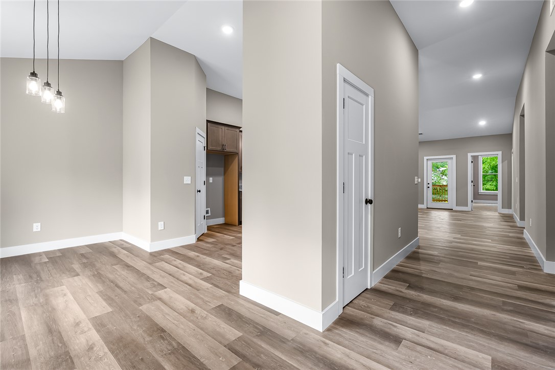 156 Grand Oak Circle Pendleton, SC 29670 - Photo 5 of 38