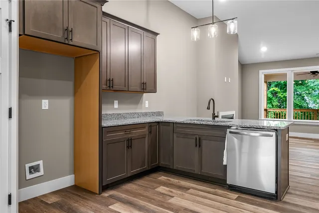 $384,900 | 156 Grand Oak Circle, Pendleton, SC 29670