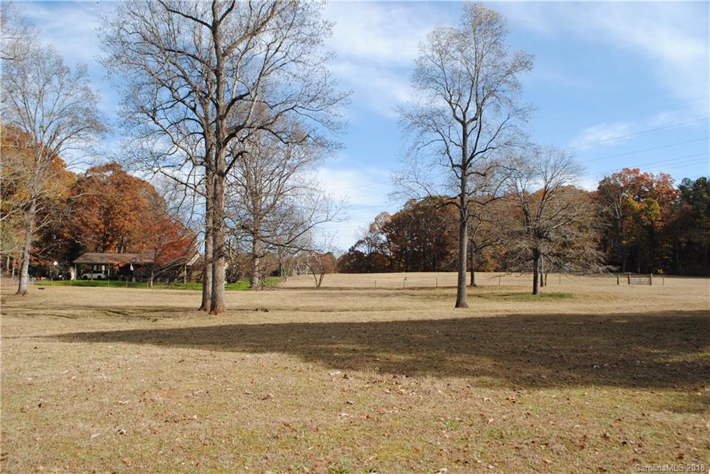11628 Abernathy Road Charlotte, NC 28216 - Photo 13 of 24 Gallery Image 13