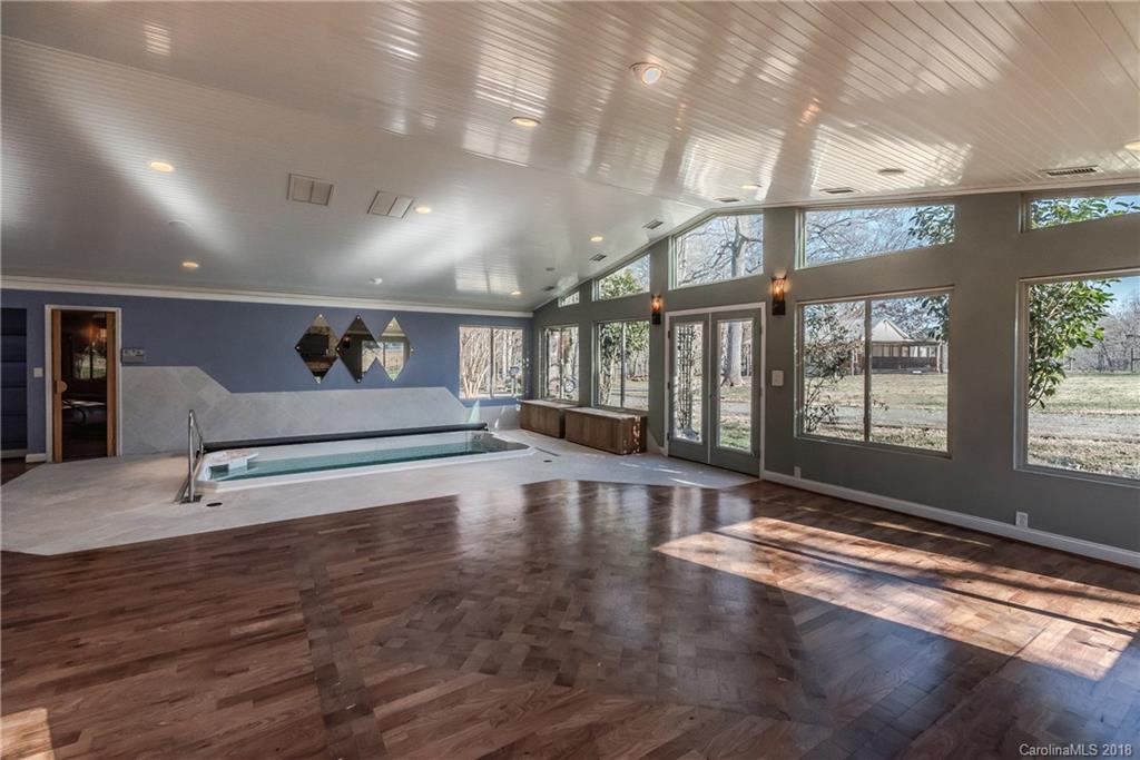 11628 Abernathy Road Charlotte, NC 28216 - Photo 23 of 24 Gallery Image 23
