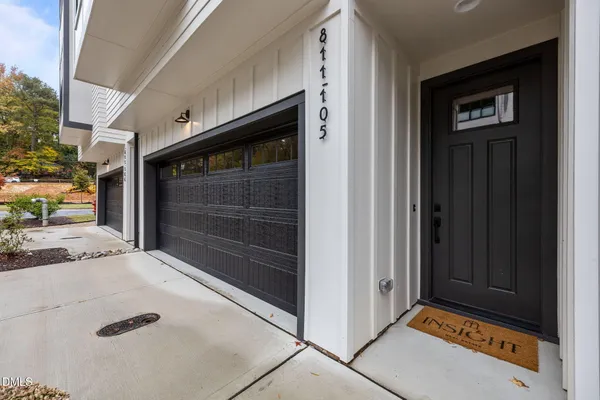 $987,500 | 811 Maple Berry Lane, Unit 105, Raleigh, NC 27607