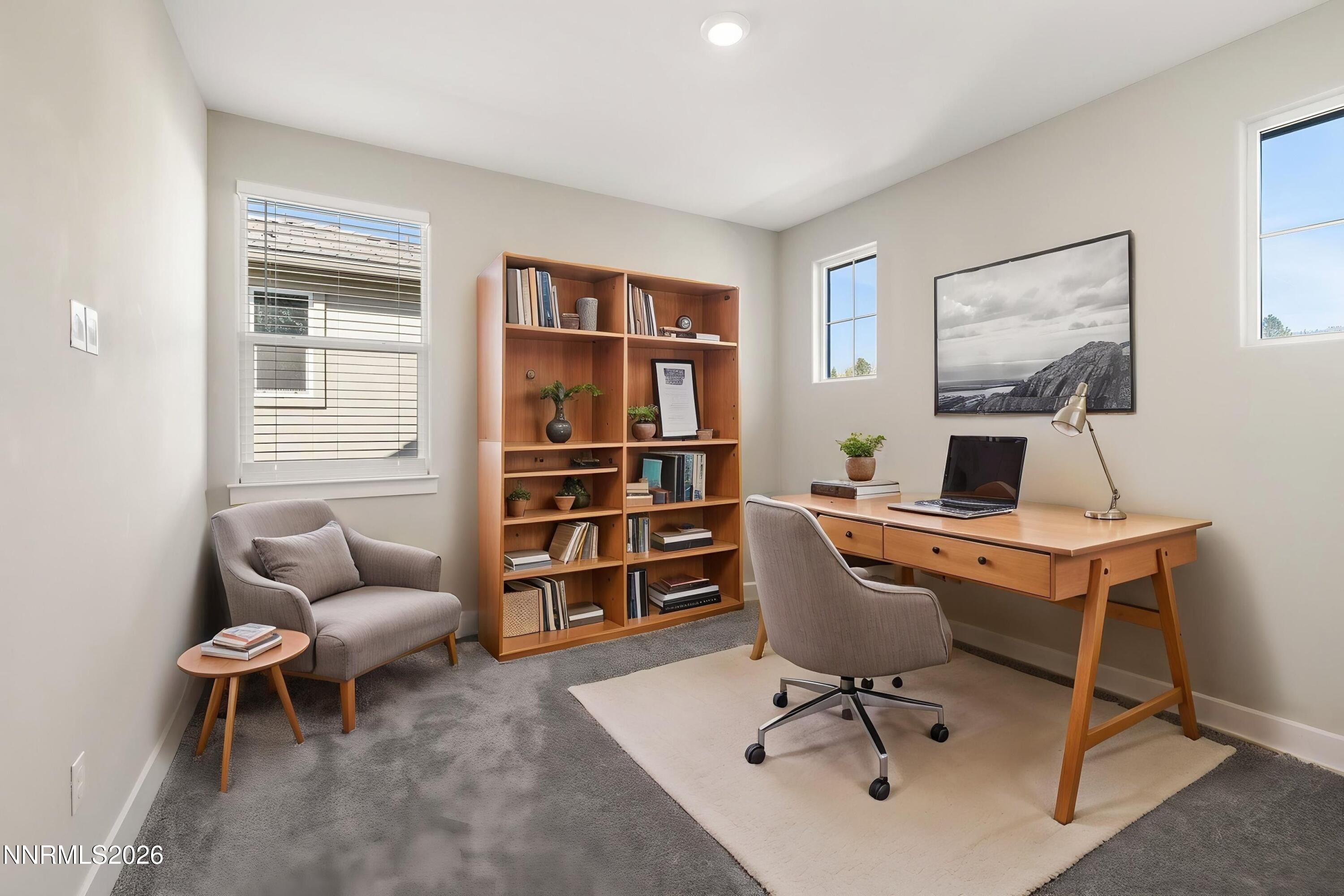250 Commodore Drive Verdi, NV 89439 - Photo 9 of 49 a workspace with furniture