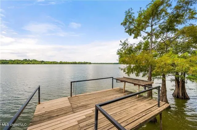 $259,000 | 5887 Highway 565, Jonesville, LA 71343