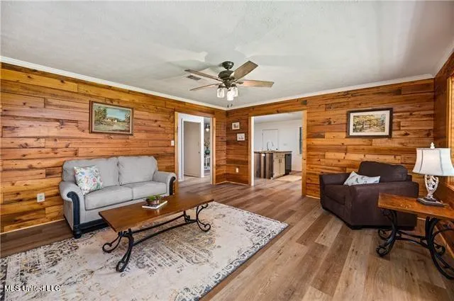 $259,000 | 5887 Highway 565, Jonesville, LA 71343