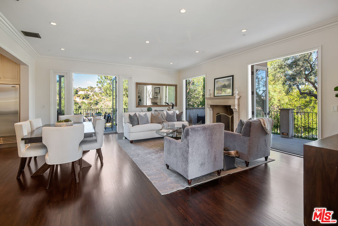 980 Stradella Road Los Angeles, CA 90077 - Photo 8 of 40