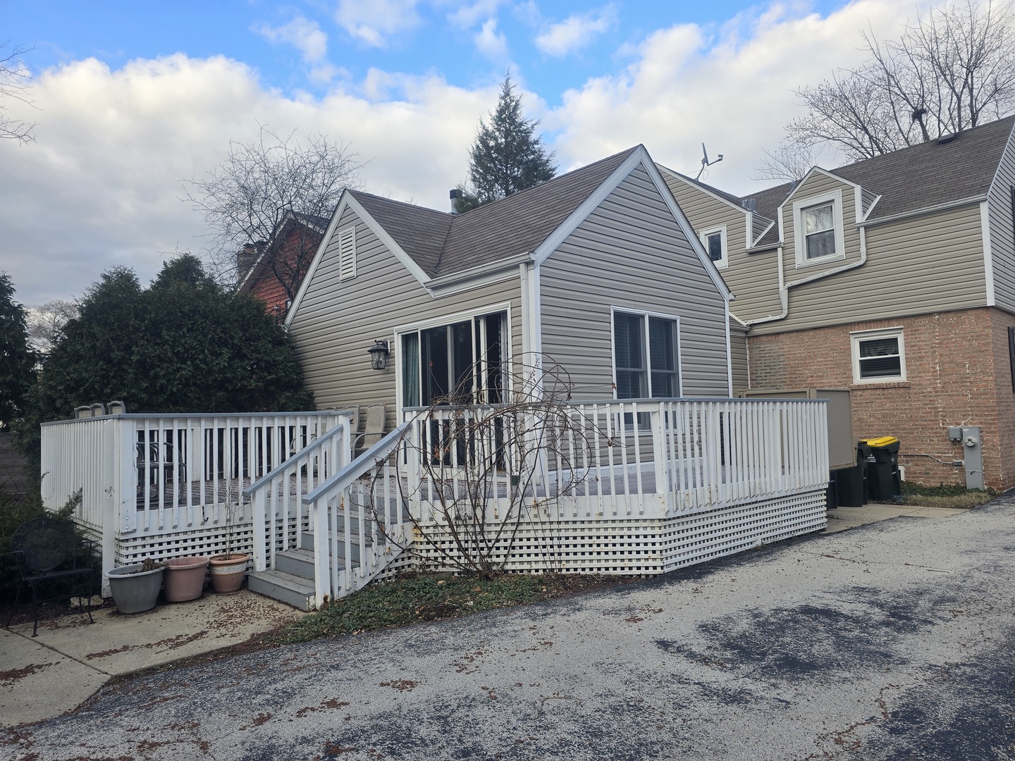 312 Nuttall Road Riverside, IL 60546 - Photo 29 of 35 a view of a house with a yard