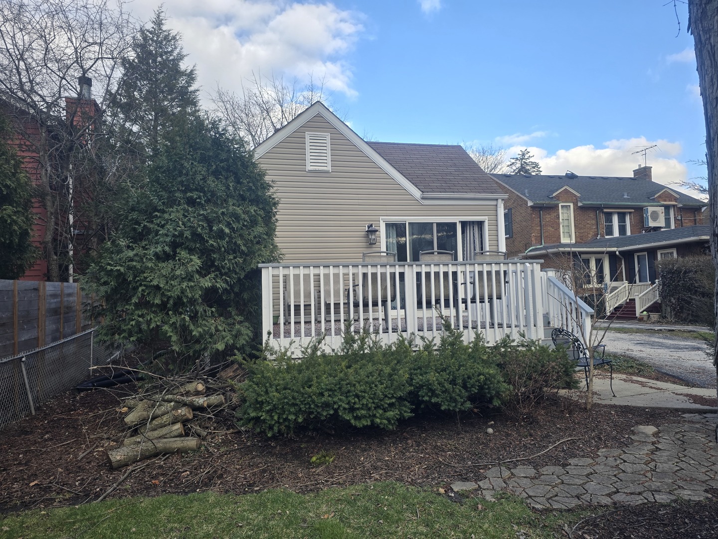 312 Nuttall Road Riverside, IL 60546 - Photo 30 of 35 a view of a house with a yard and plants