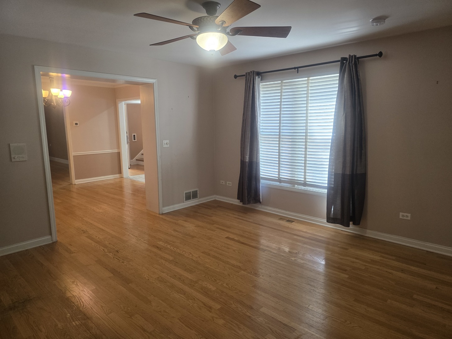 312 Nuttall Road Riverside, IL 60546 - Photo 10 of 35