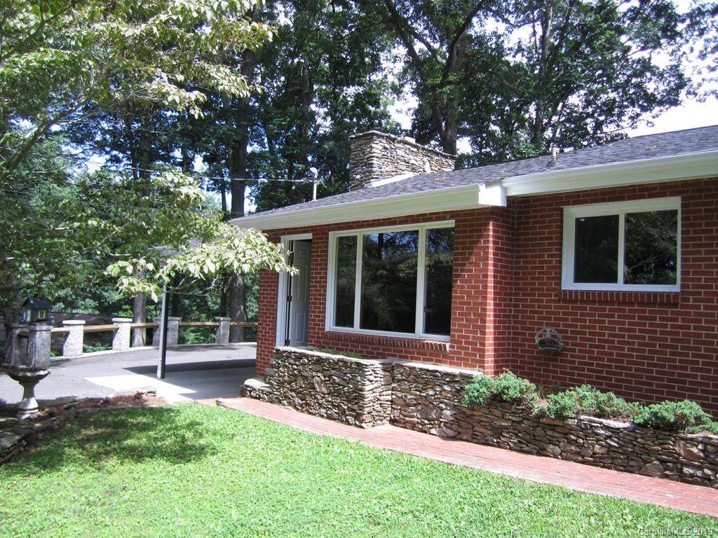 245 Rush Road Clyde, NC 28721 - Photo 3 of 26