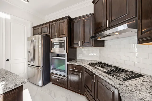 $3,000 | 7227 Laguna Villas, Houston, TX 77036