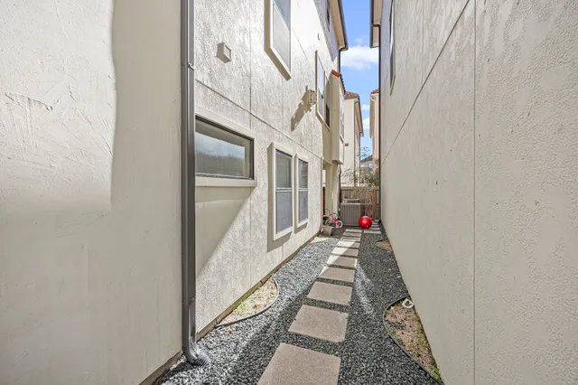 $3,000 | 7227 Laguna Villas, Houston, TX 77036