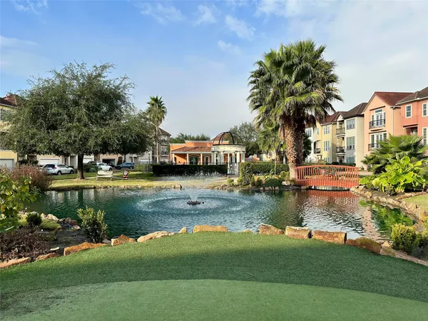 $2,750 | 7227 Laguna Villas, Houston, TX 77036