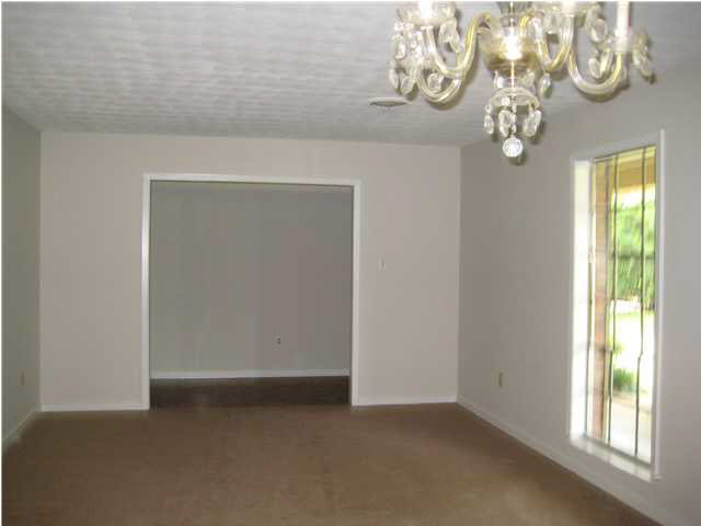 2009 Lake Trace Drive Jackson, MS 39211 - Photo 4 of 10 Photo 4