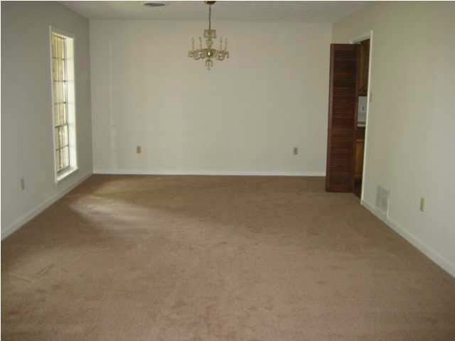 2009 Lake Trace Drive Jackson, MS 39211 - Photo 7 of 10 Photo 7