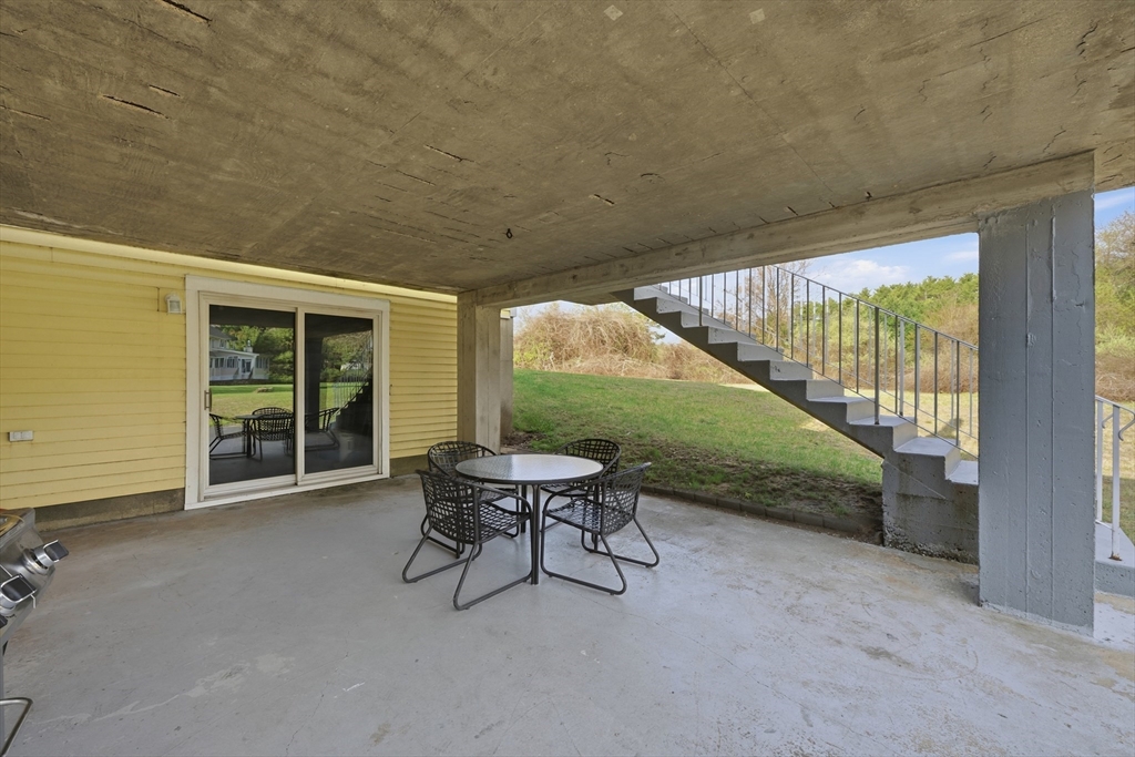 10 Haymeadow Road Boxford, MA 01921 - Photo 9 of 41