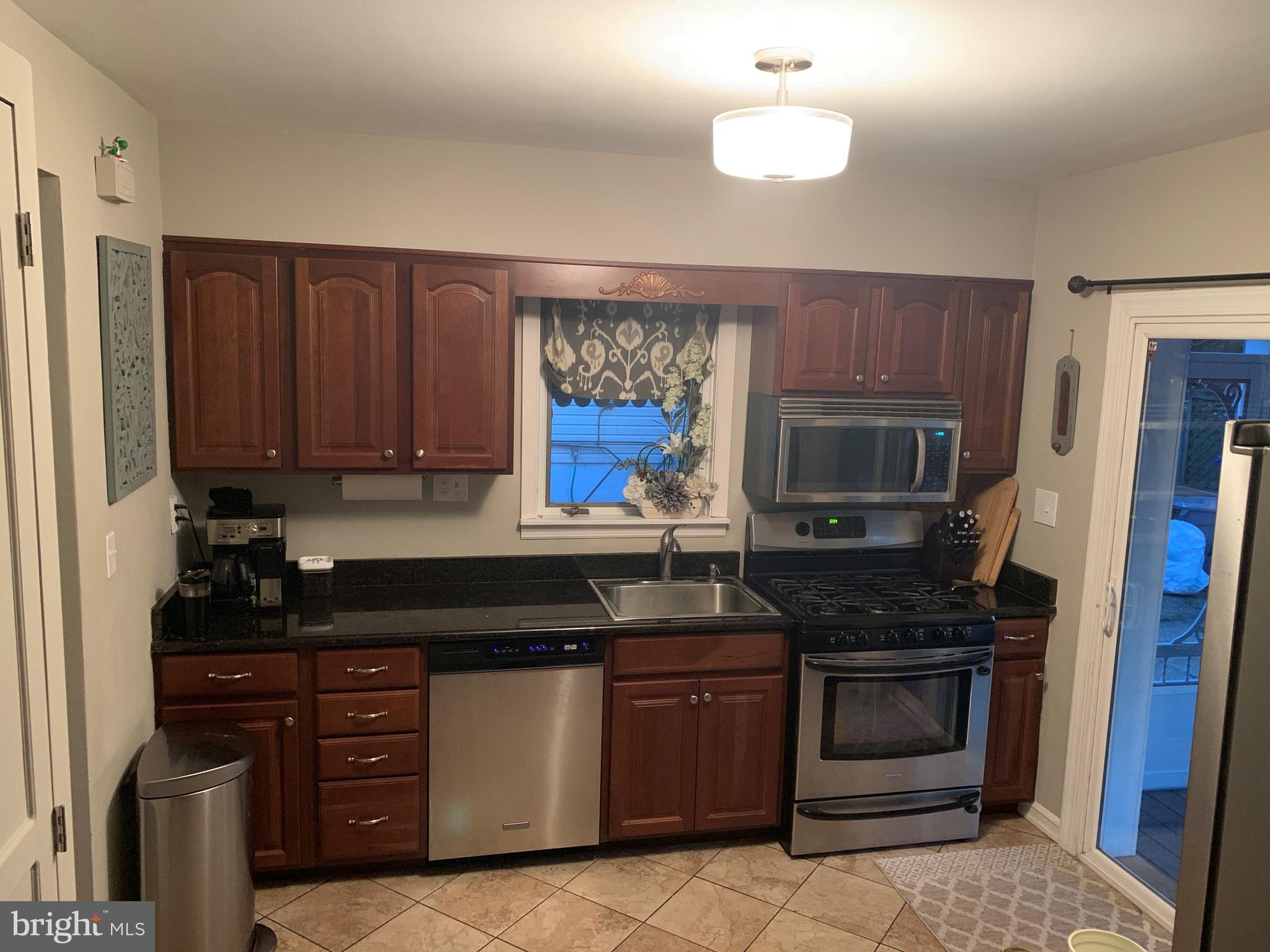 5536 Oakland Road Halethorpe, MD 21227 - Photo 25 of 26 Kitchen