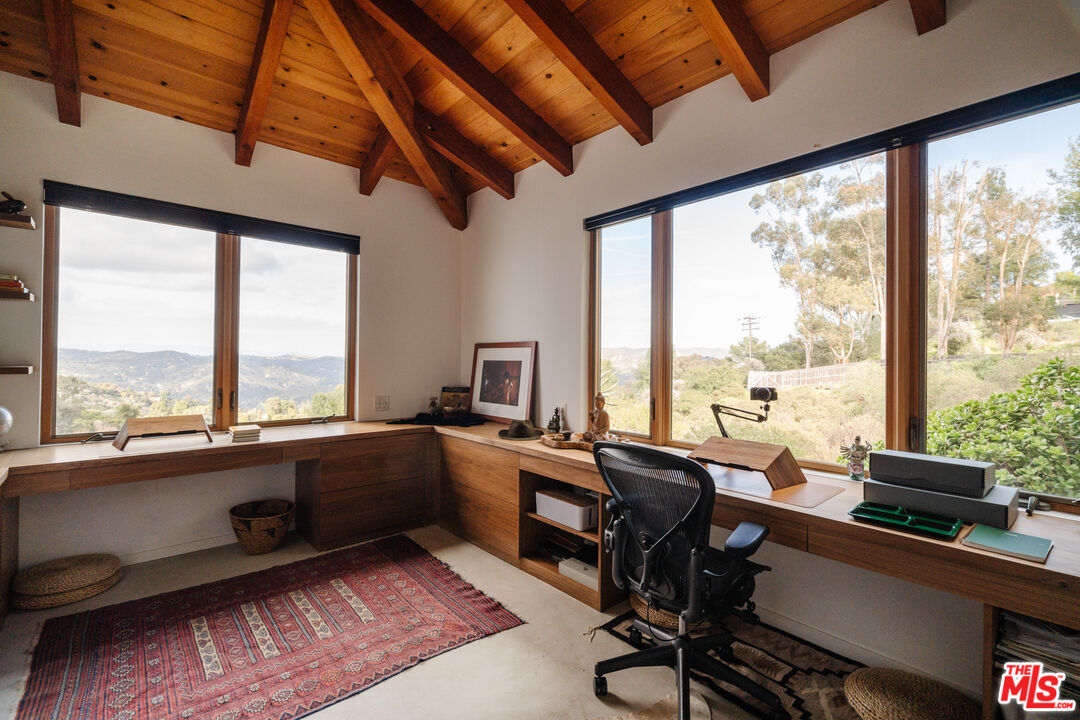 2002 Tuna Canyon Road Topanga, CA 90290 - Photo 36 of 70