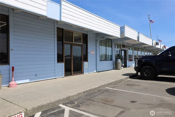 $1,798 | 172 West Chance A La Mer Northwest, Unit 4, Ocean Shores, WA 98569