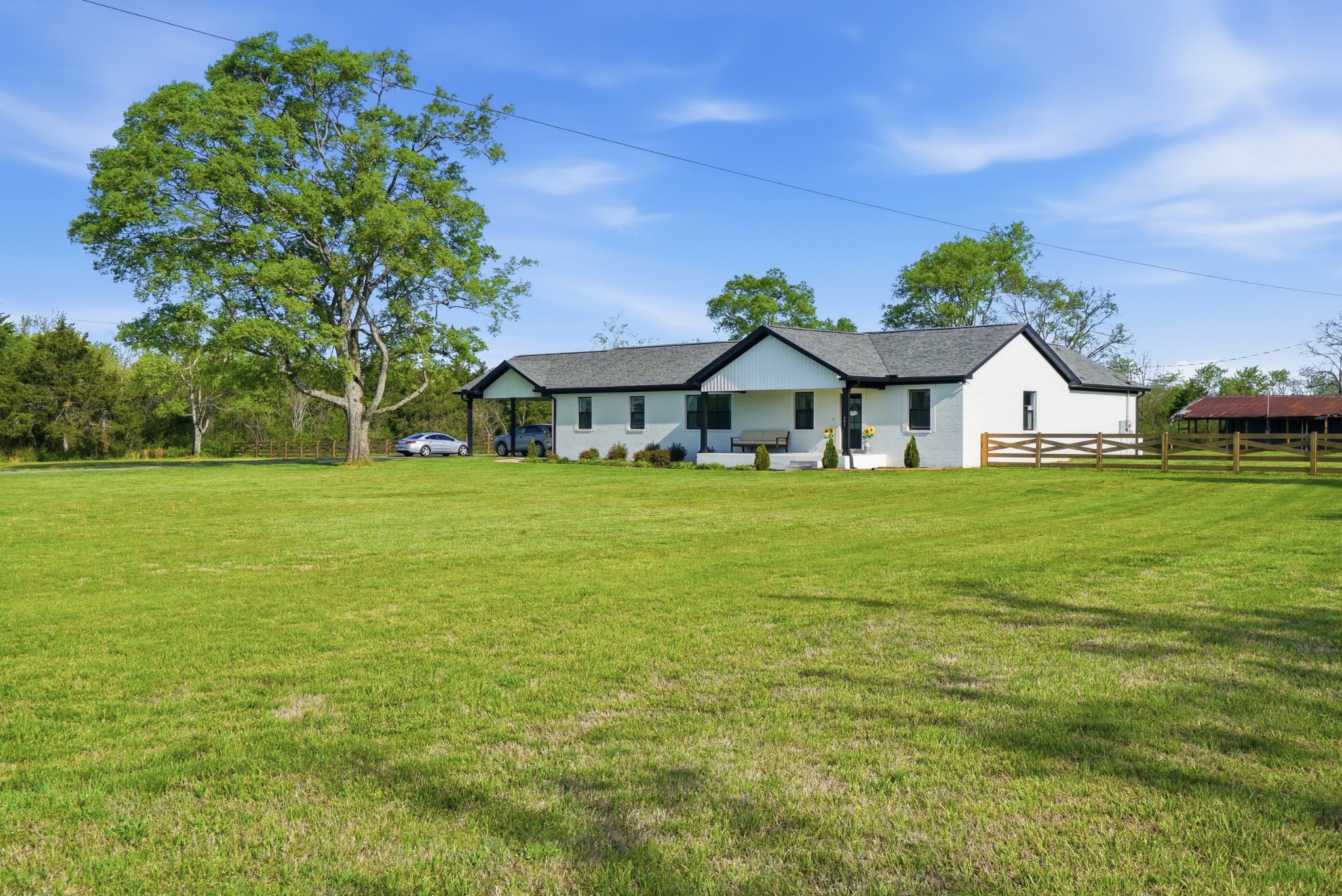 600 Squire Hall Road Shelbyville, TN 37160 - Photo 4 of 69 a view of a house with a yard