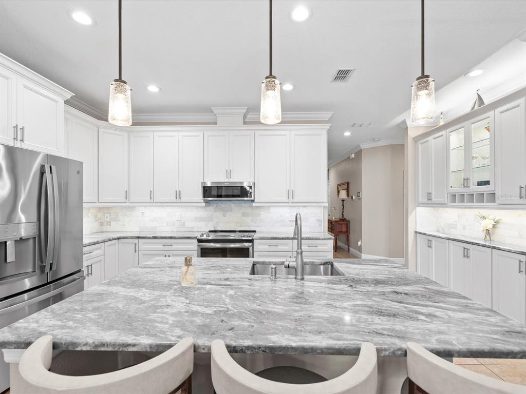 2126 Parrot Fish Drive Holiday, FL 34691 - Photo 8 of 82