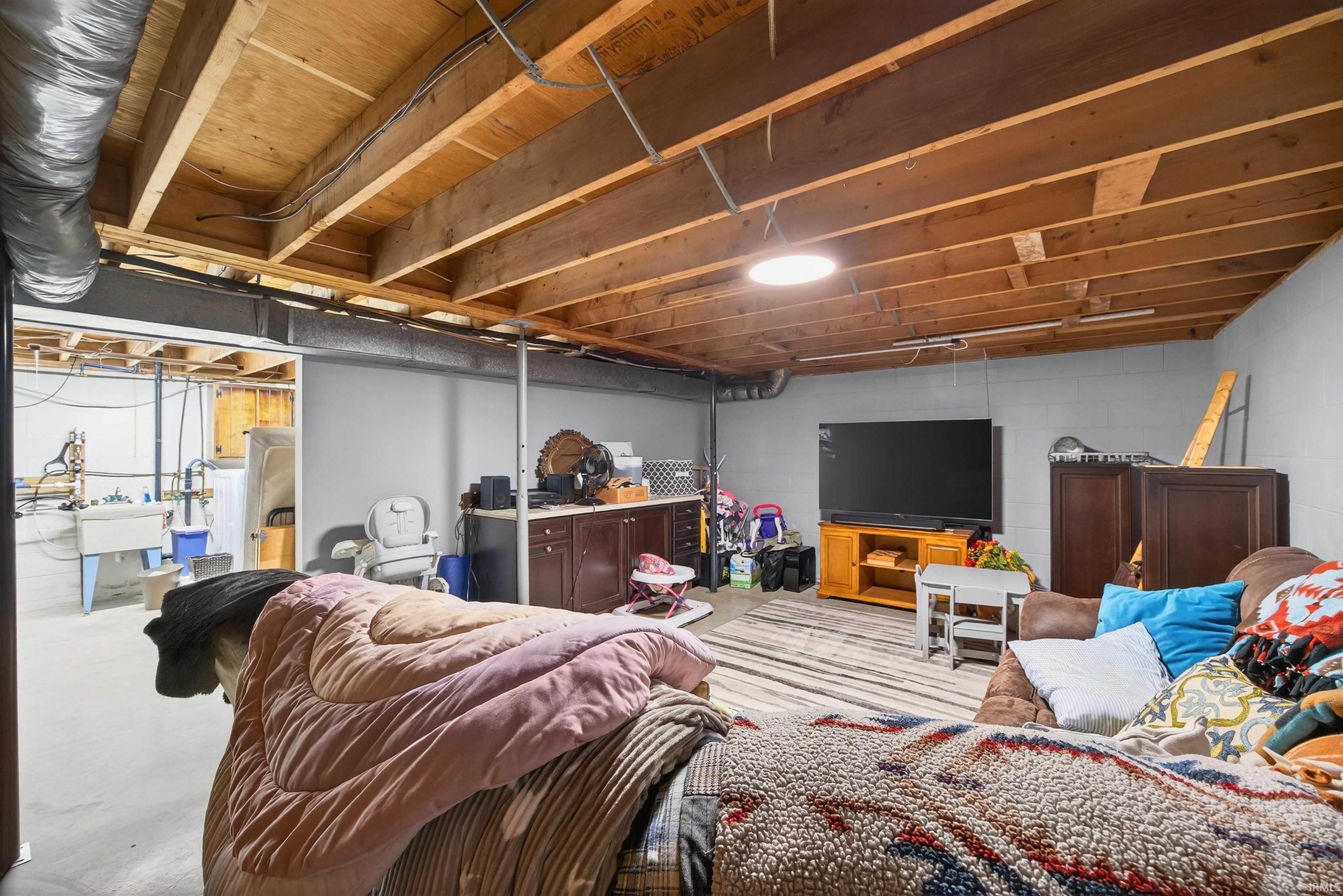 895 Highway 60 Mitchell, IN 47446 - Photo 21 of 36