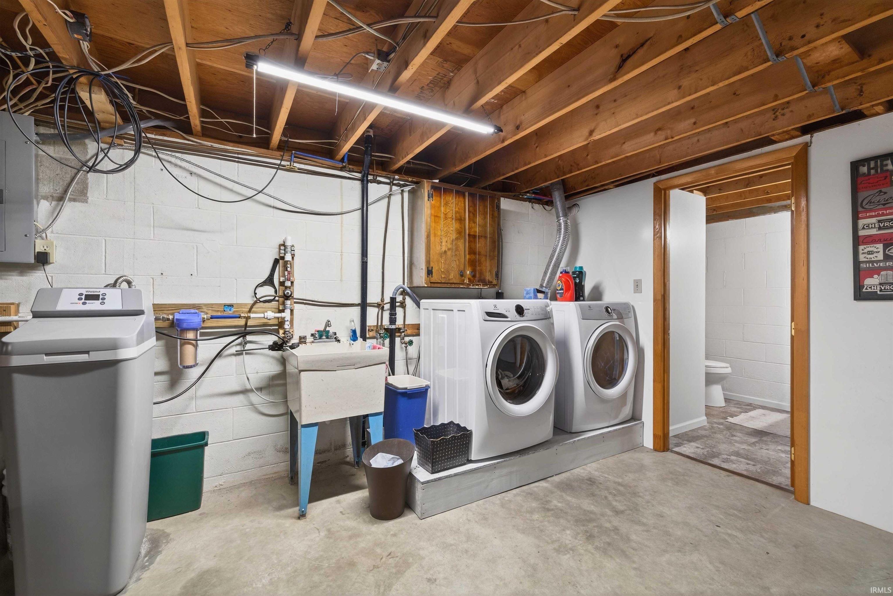 895 Highway 60 Mitchell, IN 47446 - Photo 24 of 36