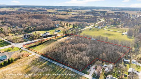 $305,000 | 895 Highway 60, Mitchell, IN 47446