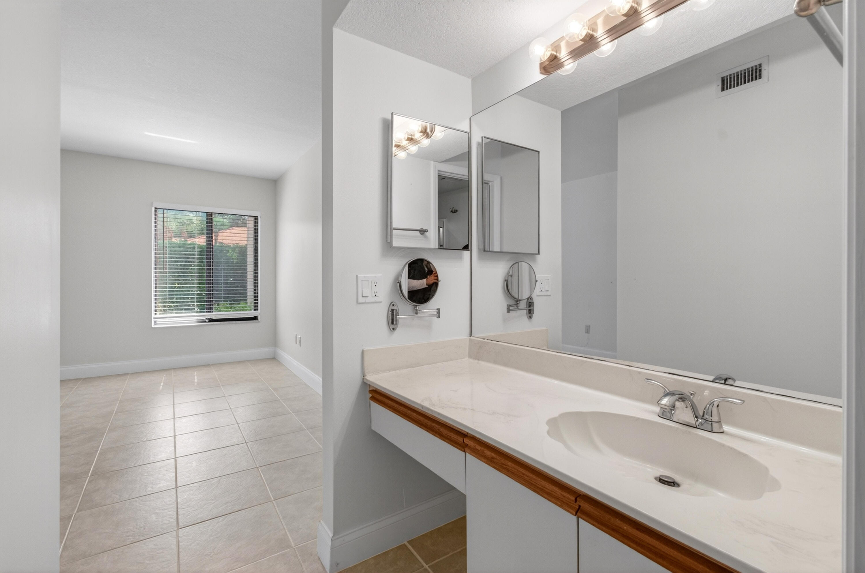 351 Club Circle, Unit 101 Boca Raton, FL 33487 - Photo 40 of 55 40-print-DSC_8985