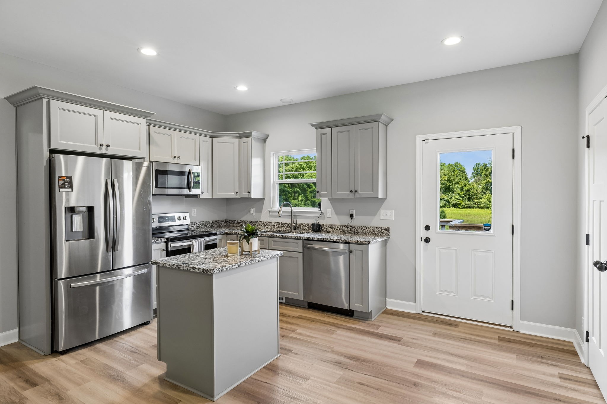 677 Steele Road Charlotte, TN 37036 - Photo 5 of 42 Gallery Image 5