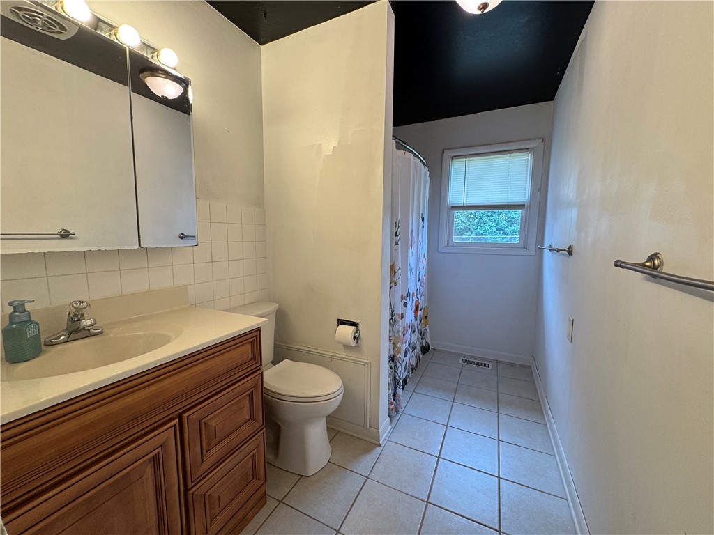 2816 Townway Road Danville, IL 61832 - Photo 17 of 23 Gallery Image 17