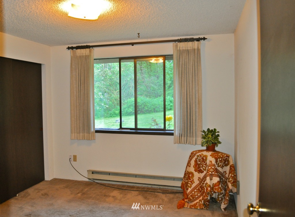 20243 Renton-Maple Valley Road Renton, WA 98058 - Photo 10 of 19