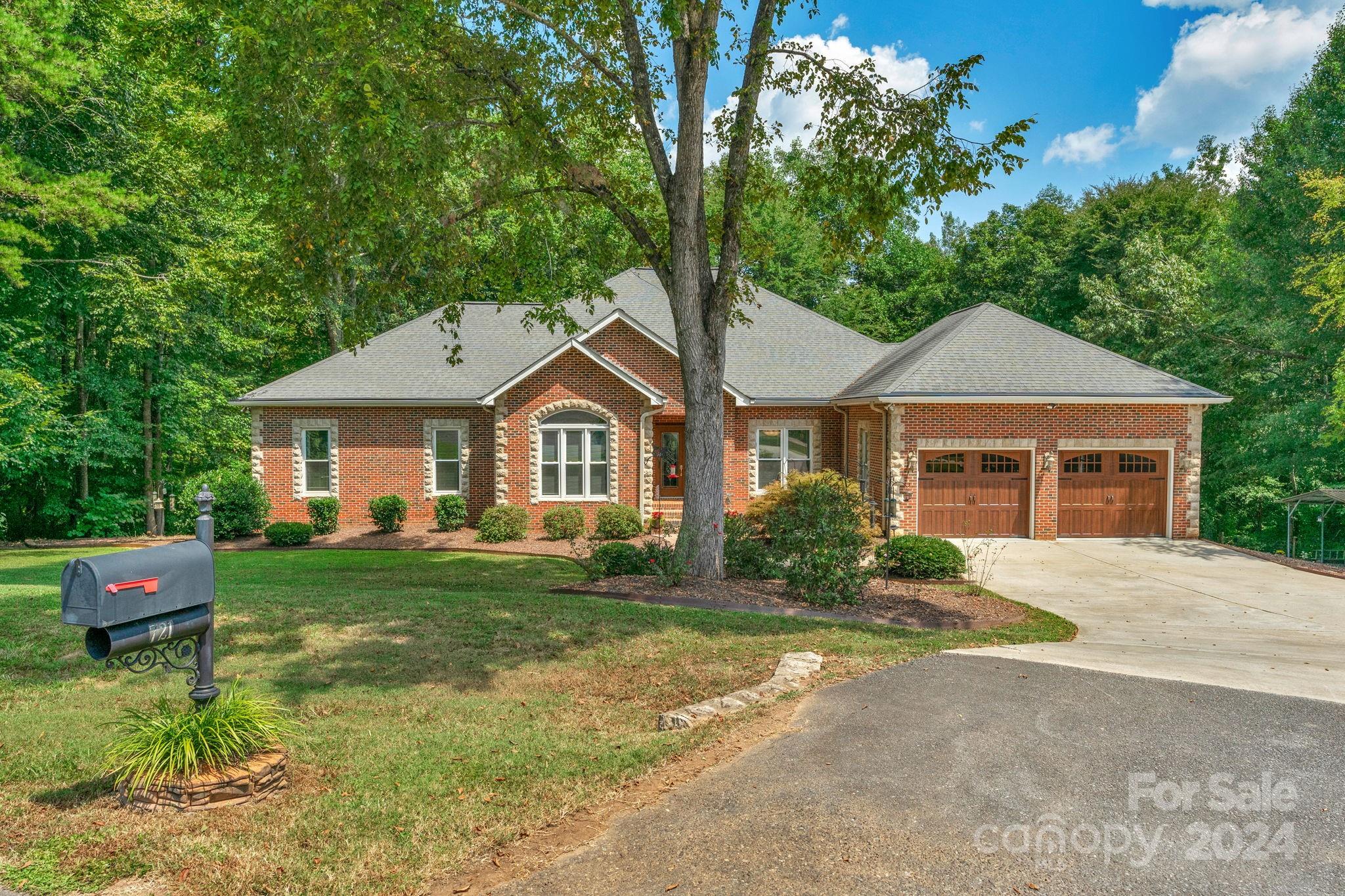 721 Rocky Ridge Court York, SC 29745 - Photo 1 of 48 Gallery Image 1