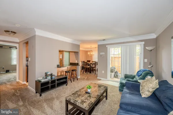 $2,250 | 110 Westwick Court, Unit 2, Sterling, VA 20165