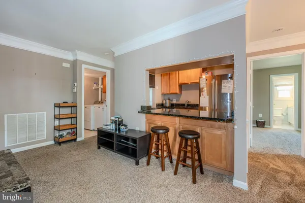 $2,250 | 110 Westwick Court, Unit 2, Sterling, VA 20165