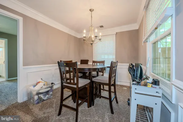 $2,250 | 110 Westwick Court, Unit 2, Sterling, VA 20165