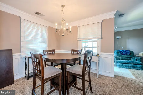 $2,250 | 110 Westwick Court, Unit 2, Sterling, VA 20165