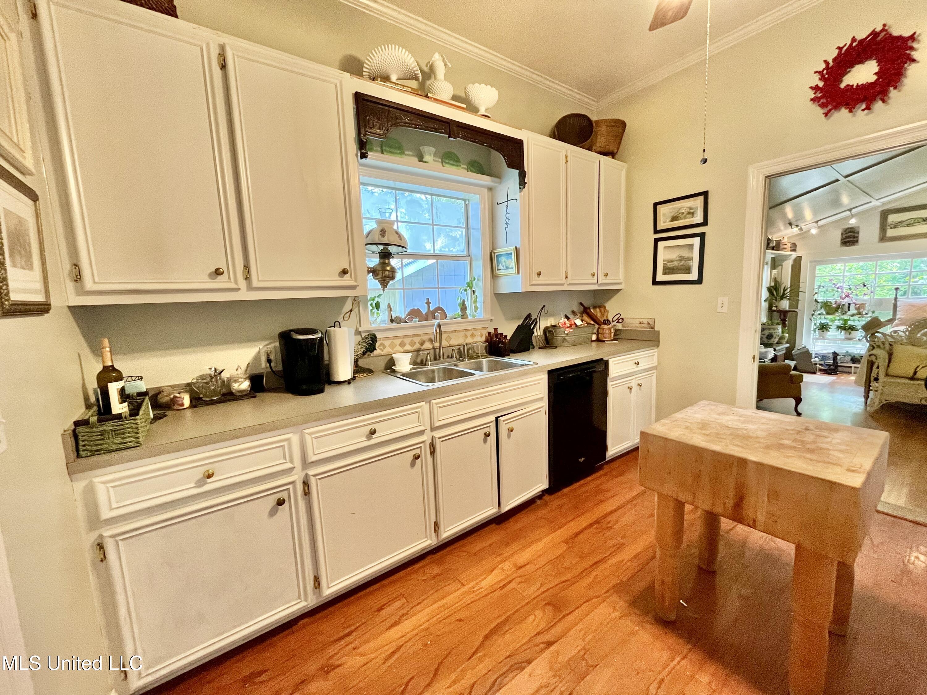 309 South Jackson Street Crystal Springs, MS 39059 - Photo 12 of 45 IMG_2572