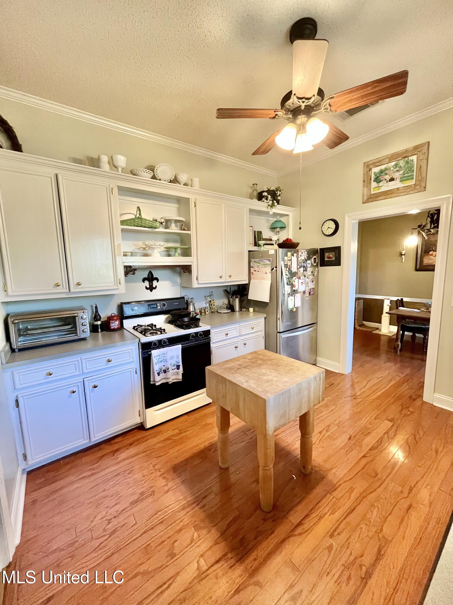 309 South Jackson Street Crystal Springs, MS 39059 - Photo 13 of 45 IMG_2573